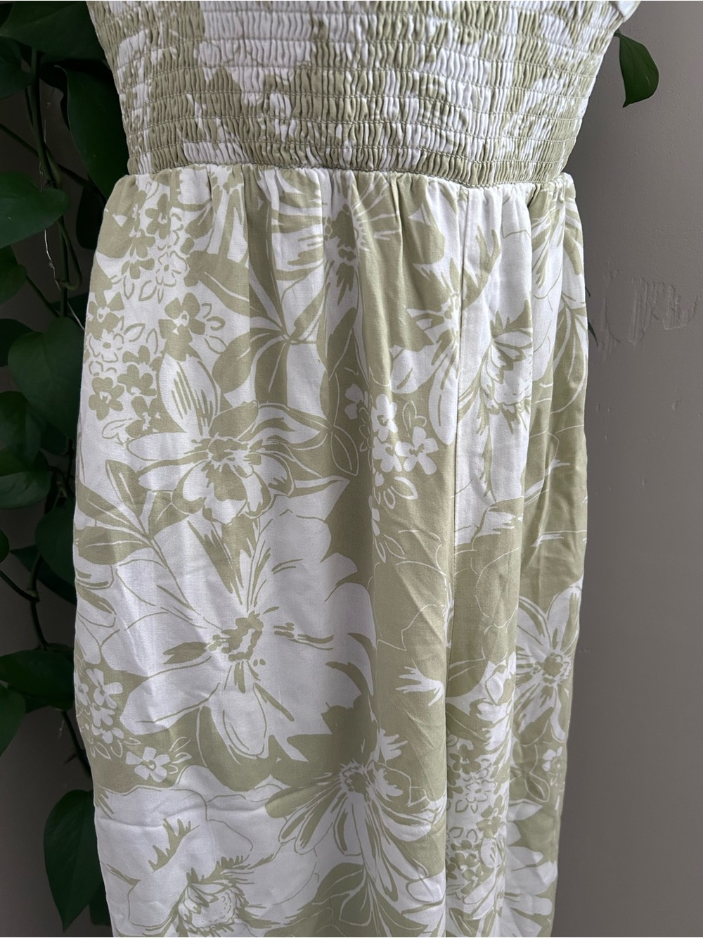 AE Romper - Picture 6 of 7